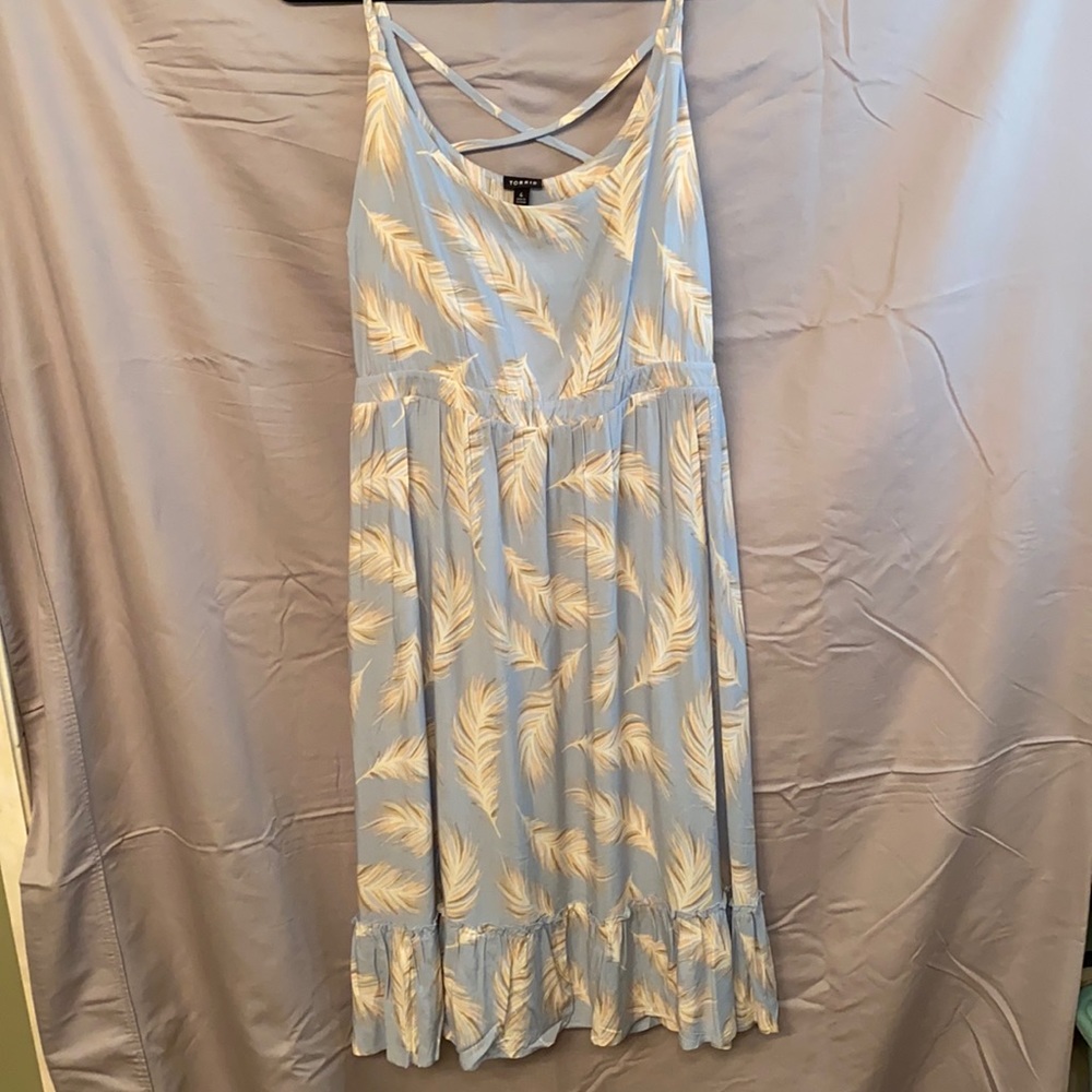 Torrid feather design dress